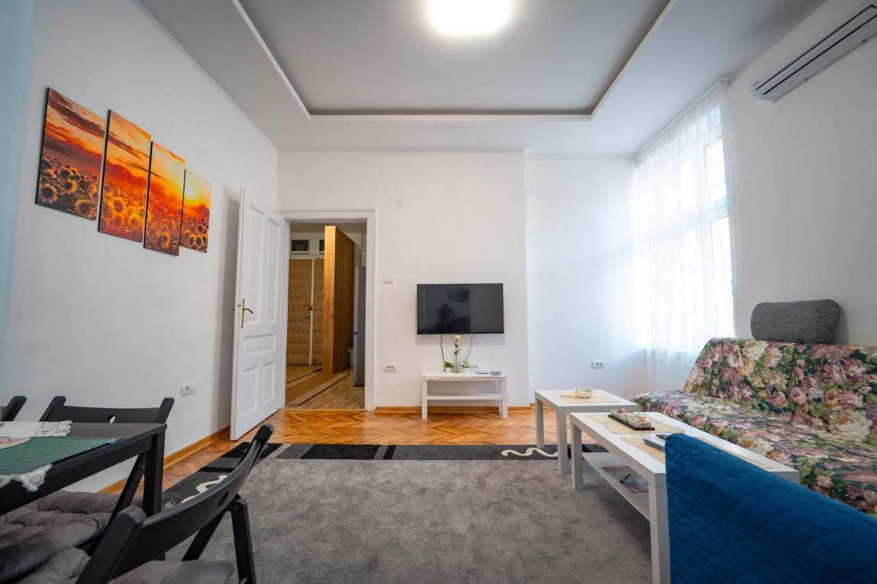 Botanical9, Belgrade Centre, 2 Bedroom Apartment ภายนอก รูปภาพ