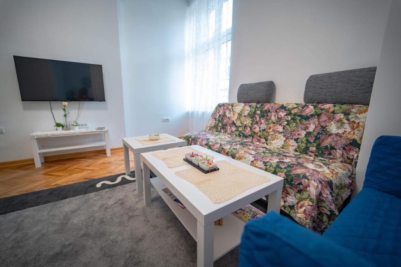 Botanical9, Belgrade Centre, 2 Bedroom Apartment ภายนอก รูปภาพ